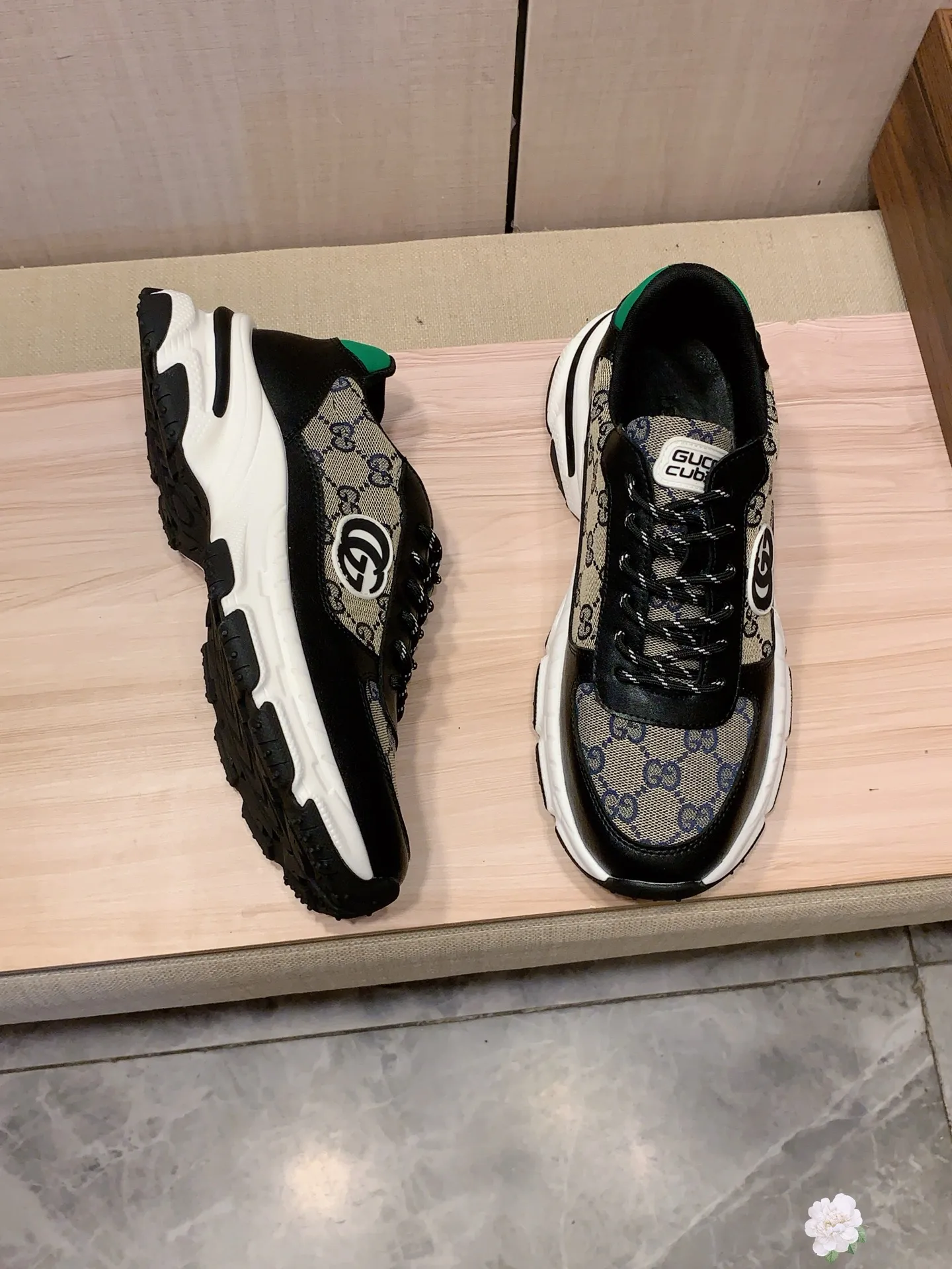 Men's men's shoes💰460💰💰🎩🎩[Lightning][Lightning] "Gucci*" The latest • popular casual shoes, top brand [seduce] luxury ~ purchasing agency, top ~ quality. [Strong] The upper is made of imported breathable cowhide with material ➕ breathable sheepskin feet (•) and fine workmanship. The original stylish and stylish soft rubber wear-resistant and non-slip outsole is light and comfortable on the feet. The real thing looks better when photographed in person. Code 111: Code: 38-44, 3️⃣ colors selected
